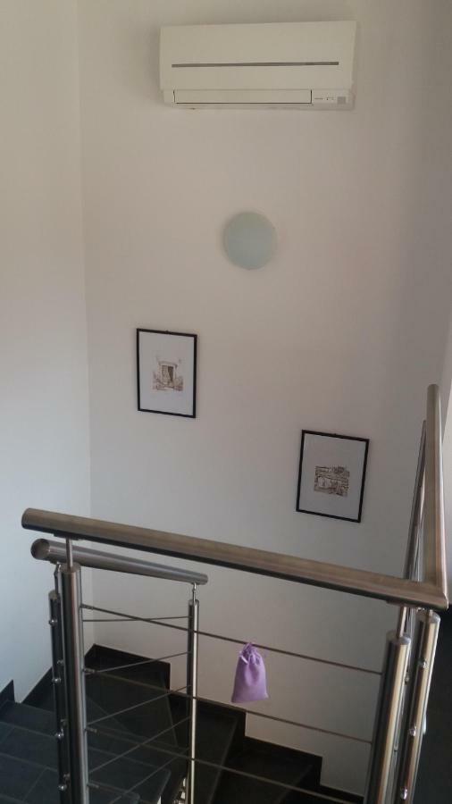 Affittacamere Pocitniska Hisa Dobravlje Esterno foto