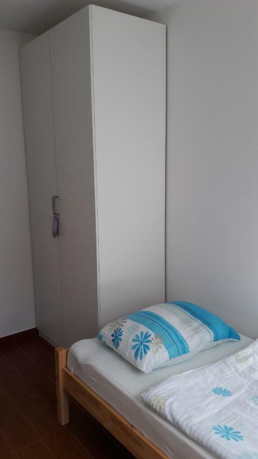 Affittacamere Pocitniska Hisa Dobravlje Esterno foto