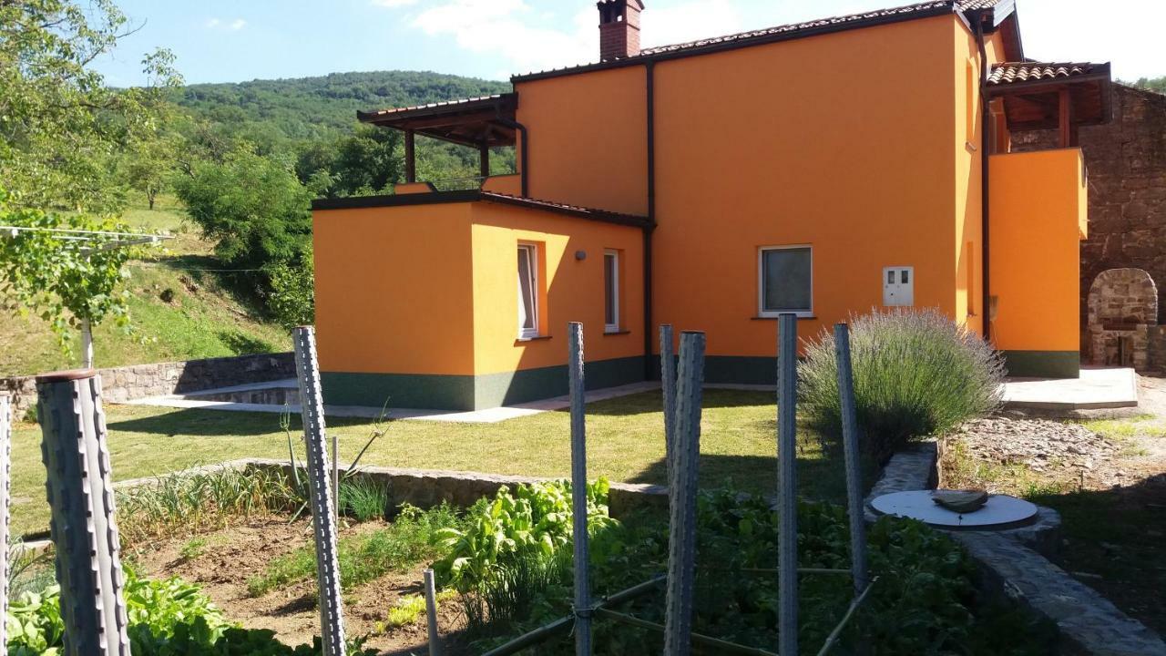 Affittacamere Pocitniska Hisa Dobravlje Esterno foto
